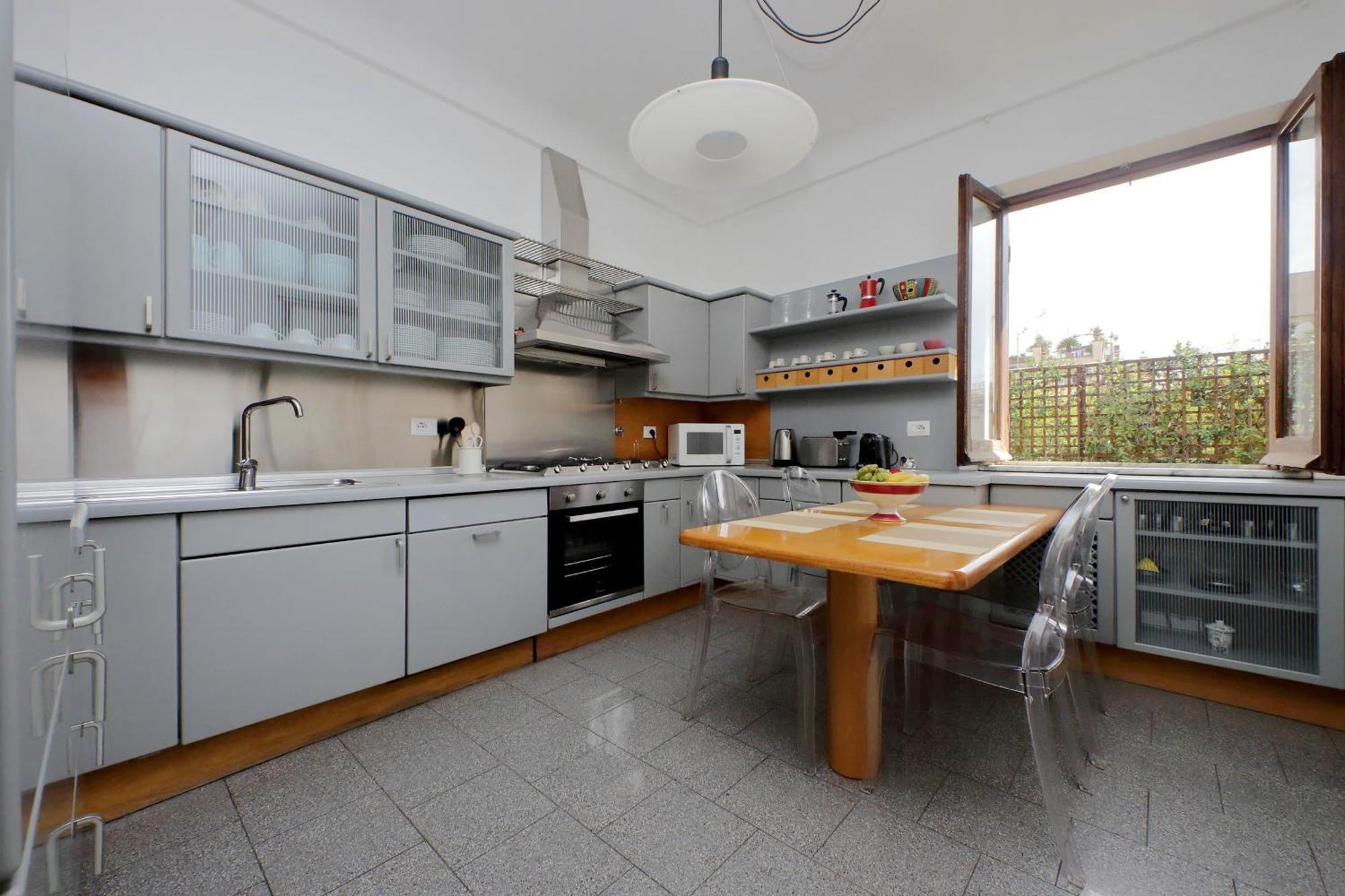 Apartment Treasurerome Spanish Steps Penthouse Rome